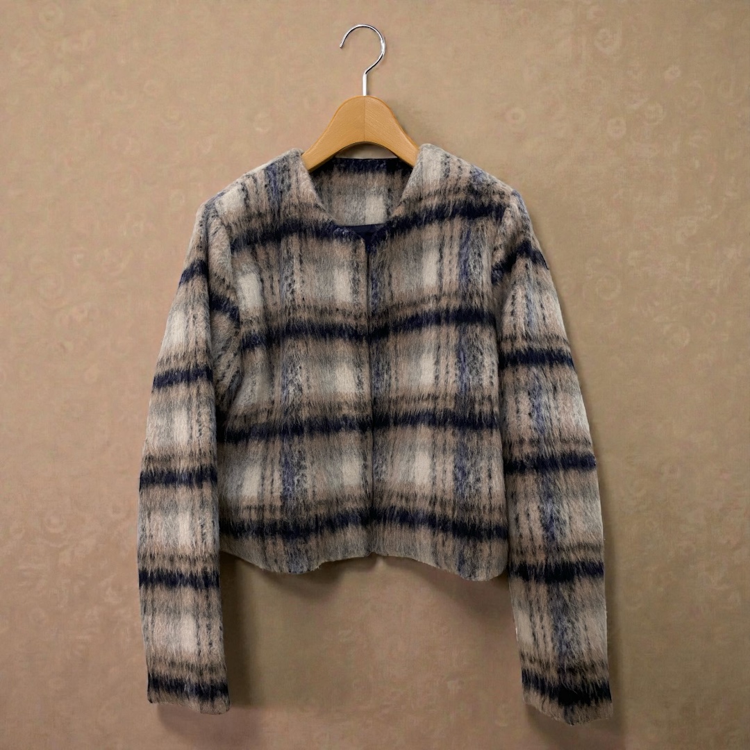 Sia la luce（シアラルーチェ）シャギーチェックショートジャケット　ネービー